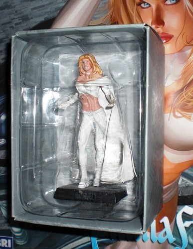 Emma frost statuina - frost,